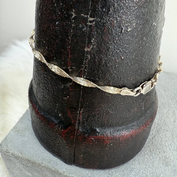 Sterling Silver Twisted Herringbone Chain Bracelet Italy 925 - Picture 6 of 7